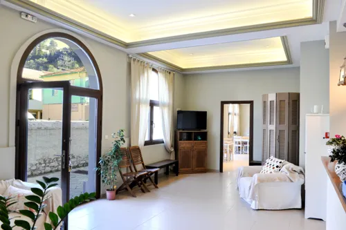 Home Gallery Image